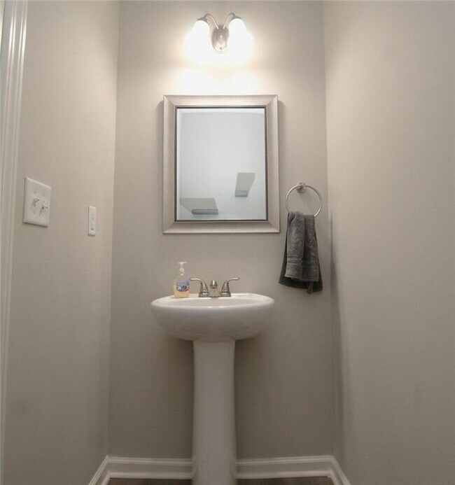 Foto del edificio - 4690 Beacon Ridge Ln