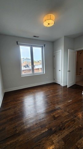 Foto del edificio - 4428 N Sheridan Rd
