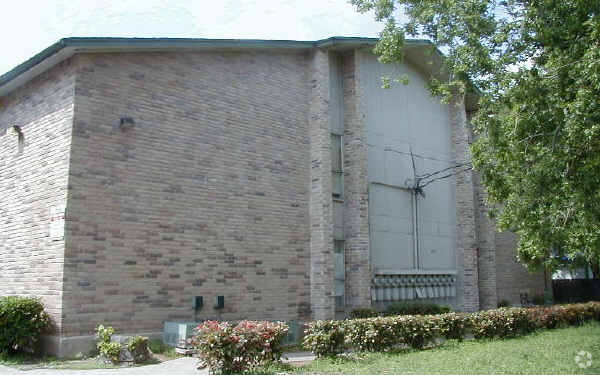 Building Photo - South 1st Flats