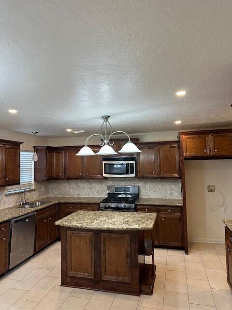 Foto del edificio - 16131 Canaridge Dr