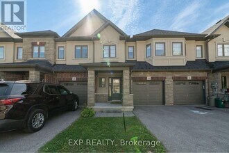 Building Photo - 324 Equestrian Way