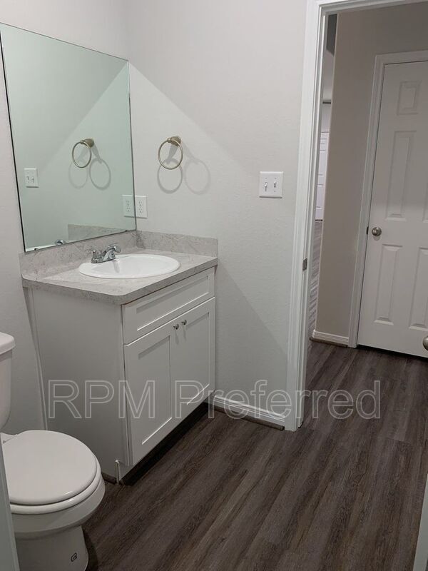 Building Photo - 8114 Rhobell St