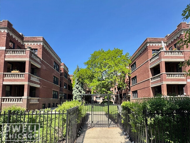 Building Photo - 2510 N Kedzie Blvd