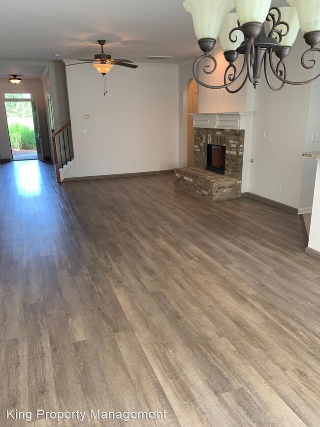 Building Photo - 2 br, 2.5 bath House - 93 Puttenum Way