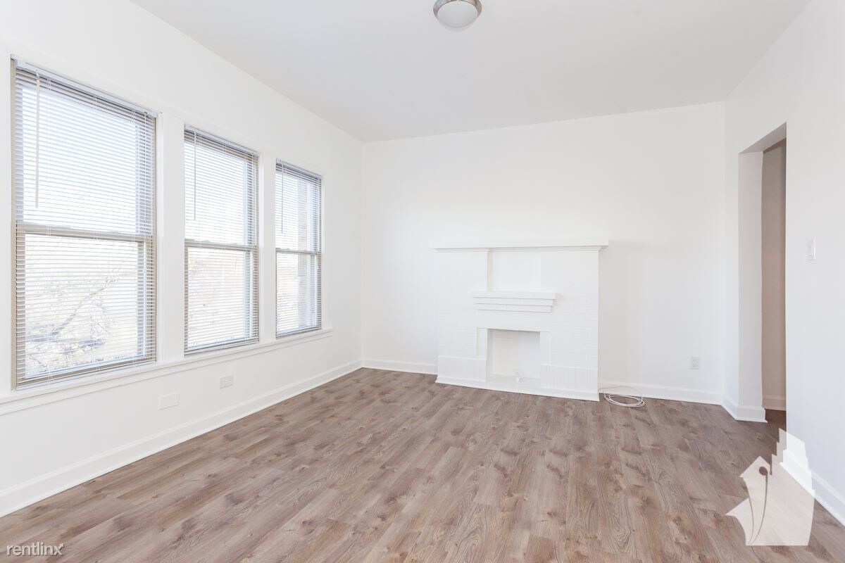 Foto principal - 4840 N Sacramento Ave