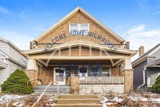 Building Photo - 2934 N Bremen St