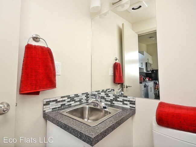 Foto del edificio - 2131 N 113th St