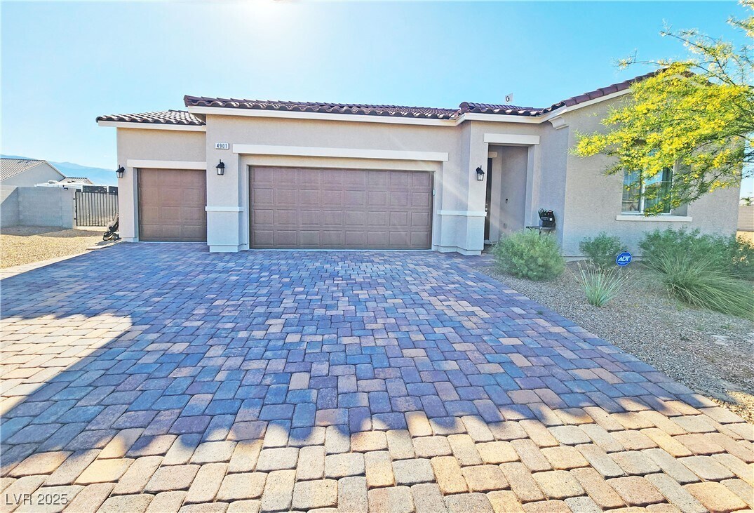 Foto principal - 4901 Fairwood Ct