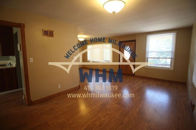 Foto del edificio - 331 E Deer Pl