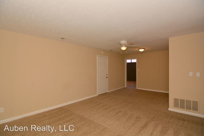 Building Photo - 3341 Wedgewood Dr