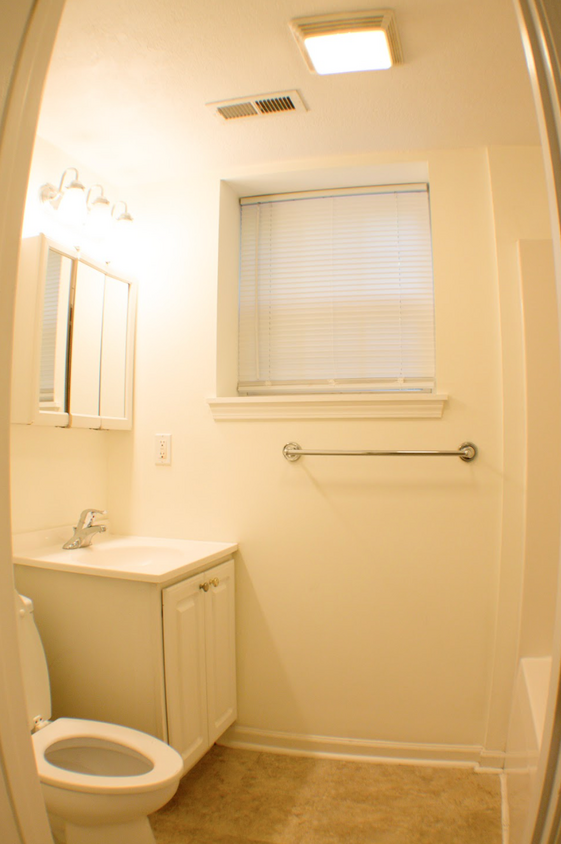 Foto principal - Two bedroom one bathroom apartment.