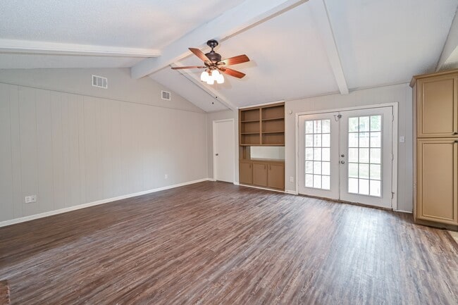 Foto del edificio - 13706 Oleoke Ln