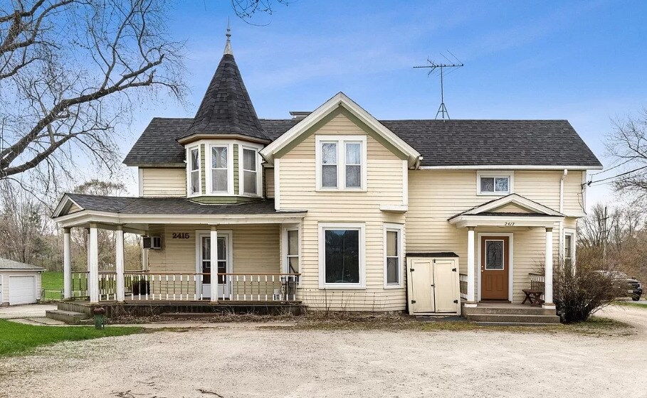 Primary Photo - 2415 Johnsburg Rd