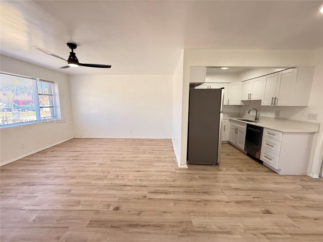 Foto principal - 801 SW 7th St