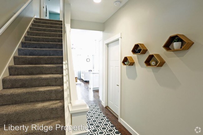 Building Photo - 207 Colonial Drive,