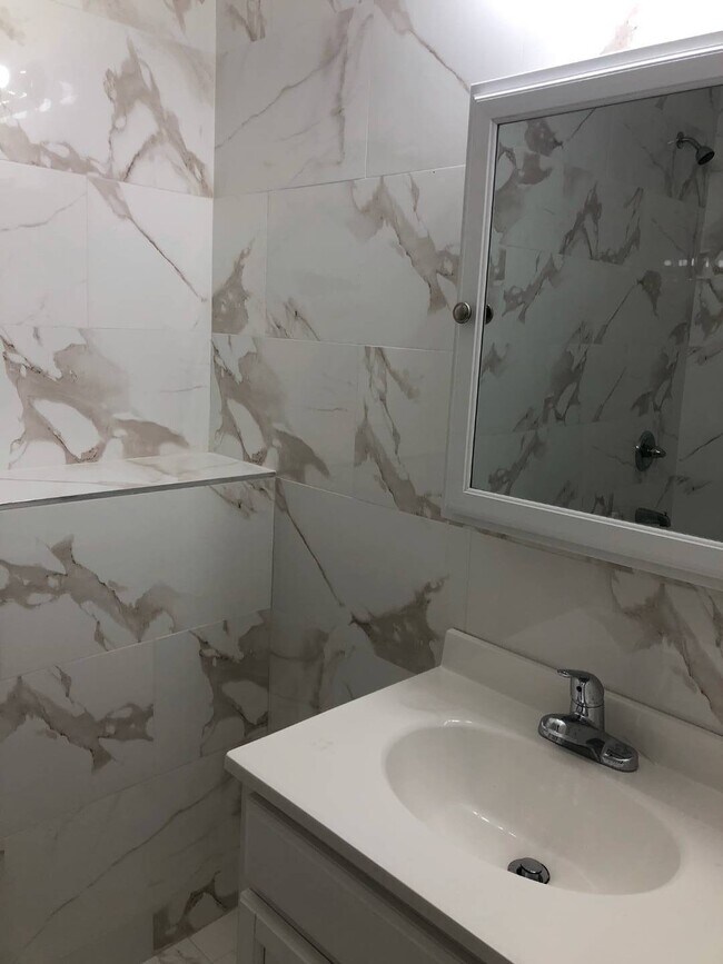 Foto del edificio - 2501 Coney Island Ave