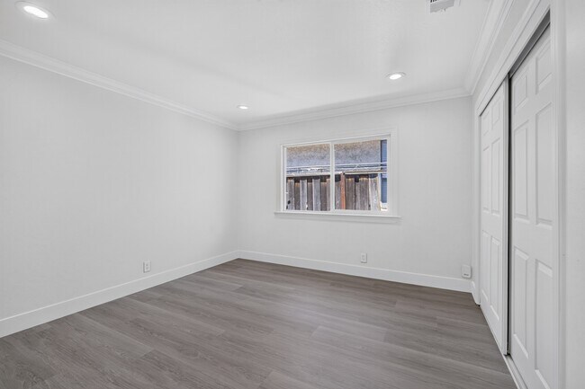 Foto del edificio - 549 N 21st St
