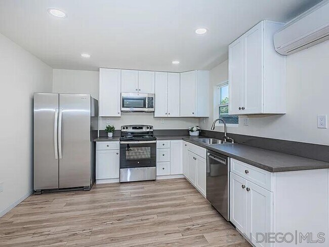 Building Photo - 4956 63rd St