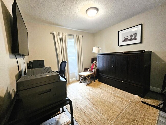 Foto del edificio - 602 S Grand Hwy
