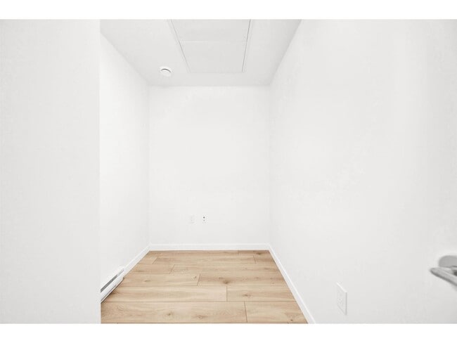 Building Photo - 7936-7206 206 St