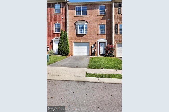 Building Photo - 429 Channing Dr