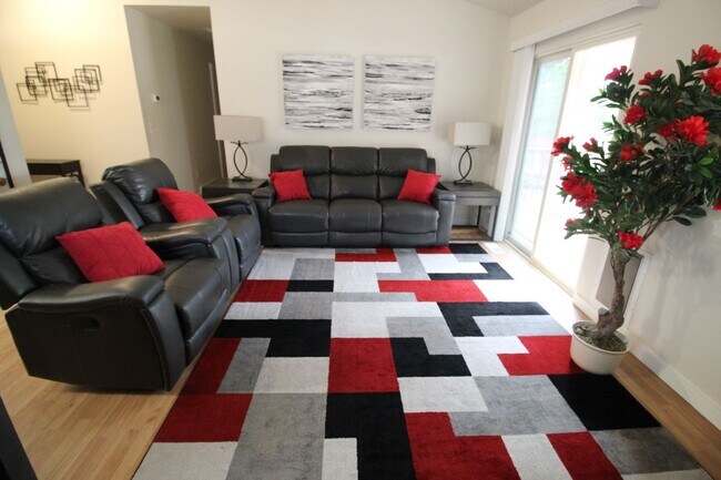 Building Photo - Great Home in West Loveland
