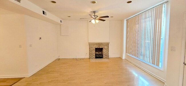 Photo - 2000 W Huron St Apartment