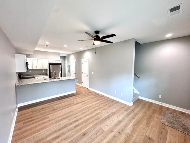Building Photo - 1617 KY-1247