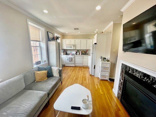 Foto del edificio - 385 Hanover St