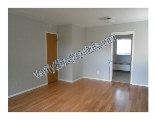 Building Photo - 1821 Gunnison Ave