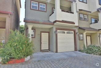 Building Photo - 294 La Pala Dr