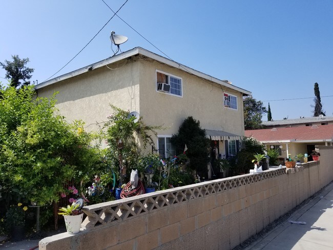 Foto del edificio - 317 W 220th St