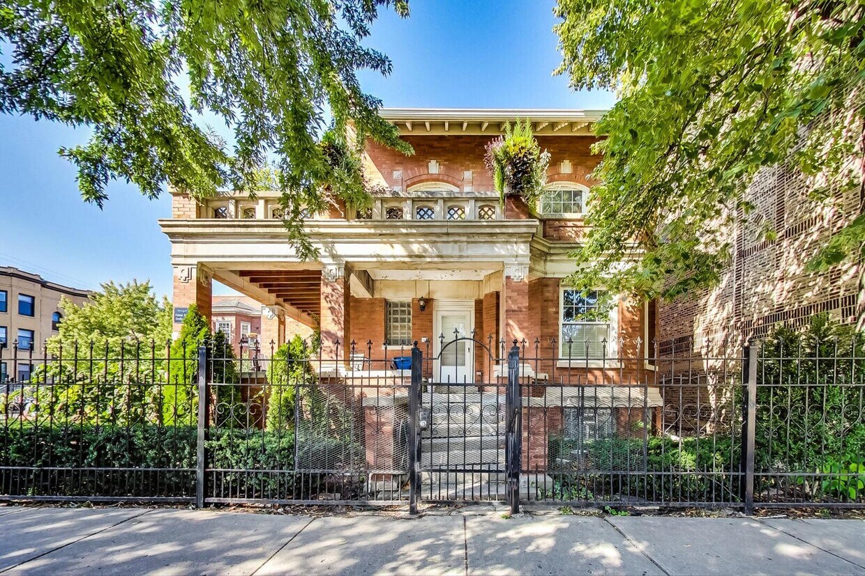Foto principal - 2950 W Palmer St