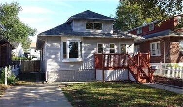 Building Photo - 21 W 2nd Ave