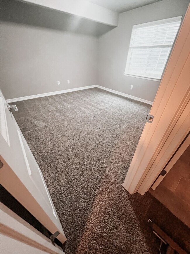 Foto del edificio - 4 Bedroom Ranch in Windsor
