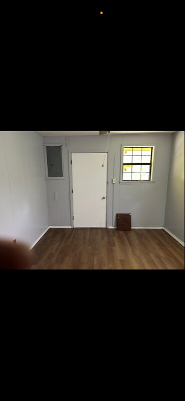 Foto del edificio - 1210 Hull Rd