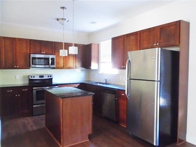 Building Photo - 416 Lanier Ct