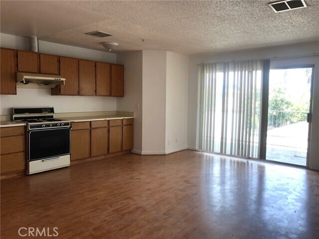 Building Photo - 20801 Roseton Ave