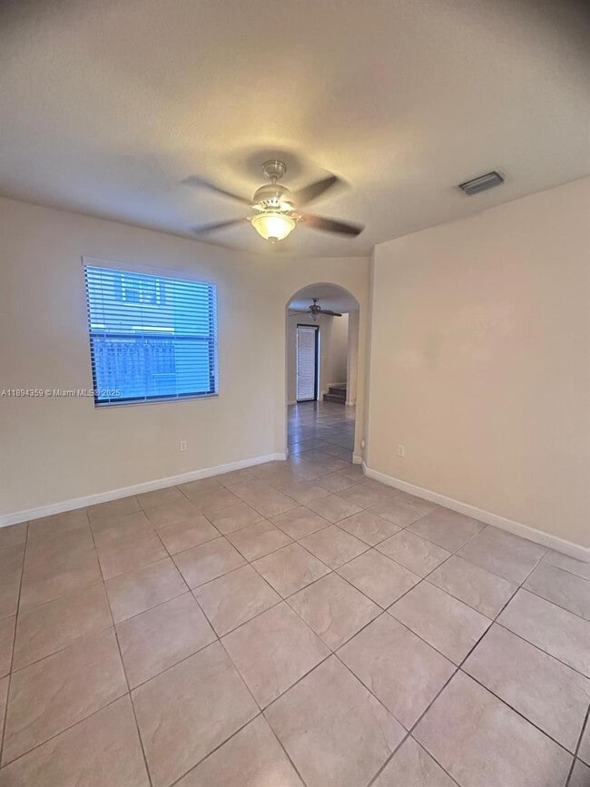 Building Photo - 15290 SW 118th Terrace