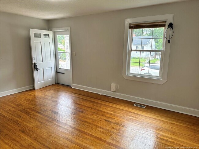Foto del edificio - 409 Boundary Ln