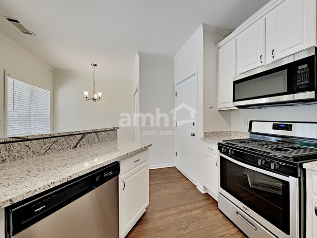 Foto del edificio - 4530 Timber Path Ct SW