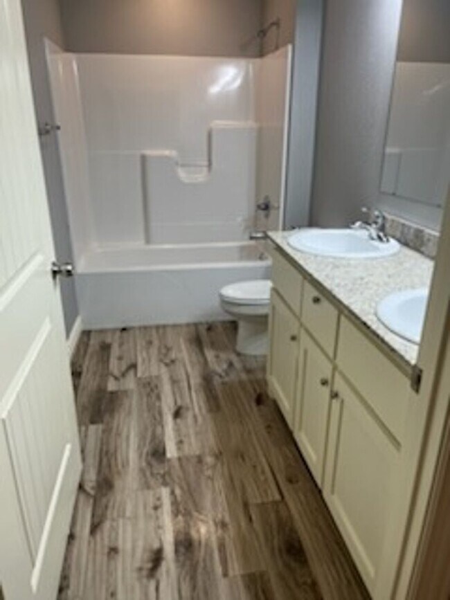 Foto del edificio - 3 bedroom Duplex