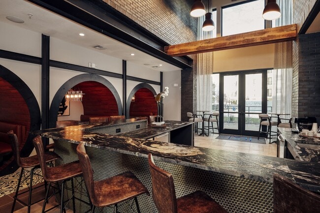 Building Photo - The Guthrie