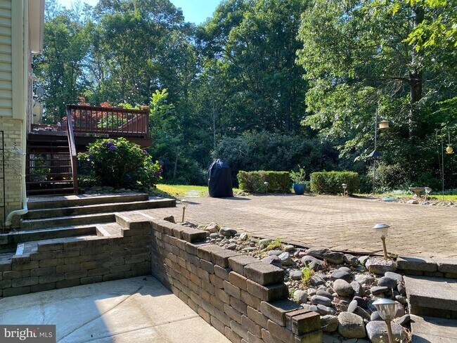 Building Photo - 24568 Bateman Ct