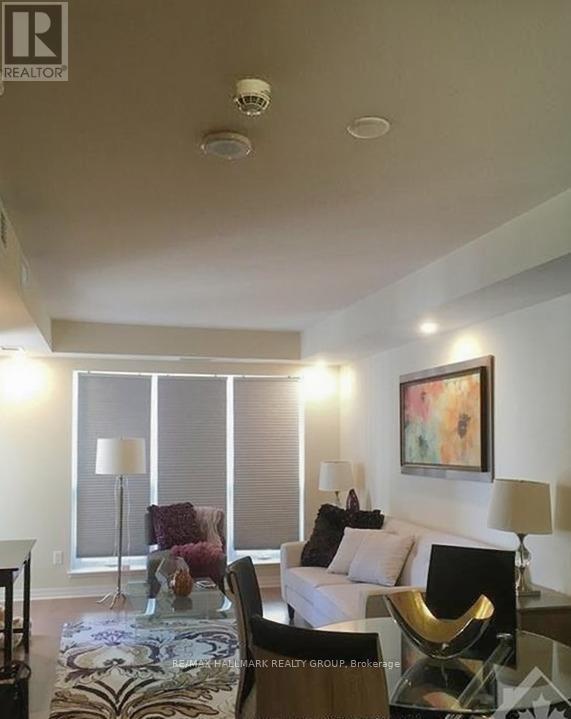 Building Photo - 195 Besserer St