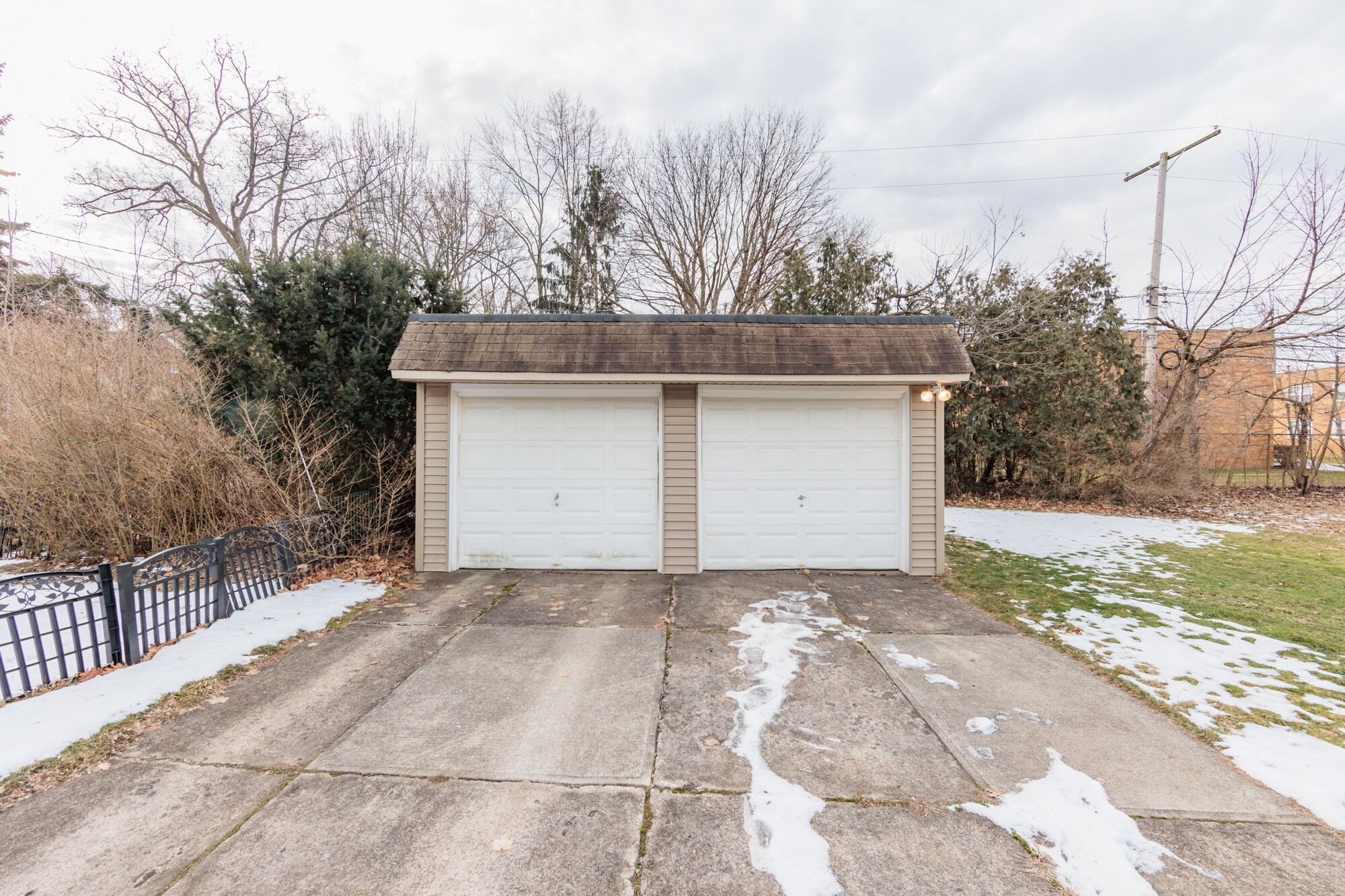 4040 Ardmore Rd Cleveland Heights, OH 44121 – photo 5