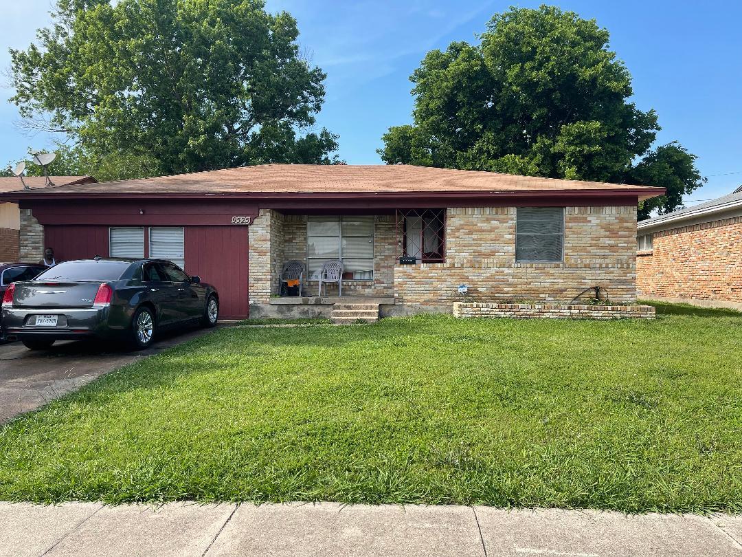 Primary Photo - 9525 Crestshire Dr