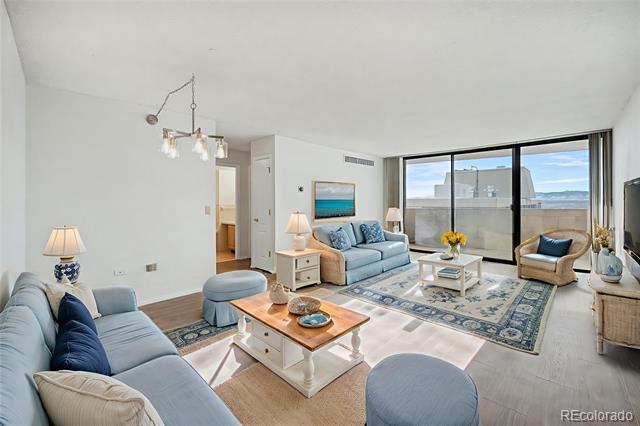 Foto principal - 1020 15th St