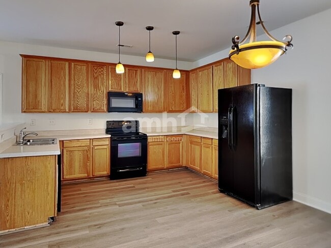 Building Photo - 8120 Nikki Cole Dr