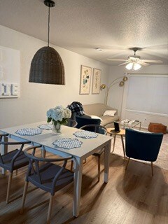Foto del edificio - 4428 W Serviceberry Dr